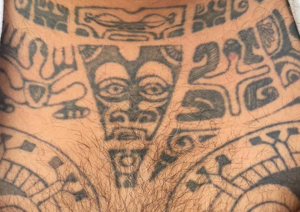 The gods of Samoa tattoo in blue / Philippe&nbsp;Charlier