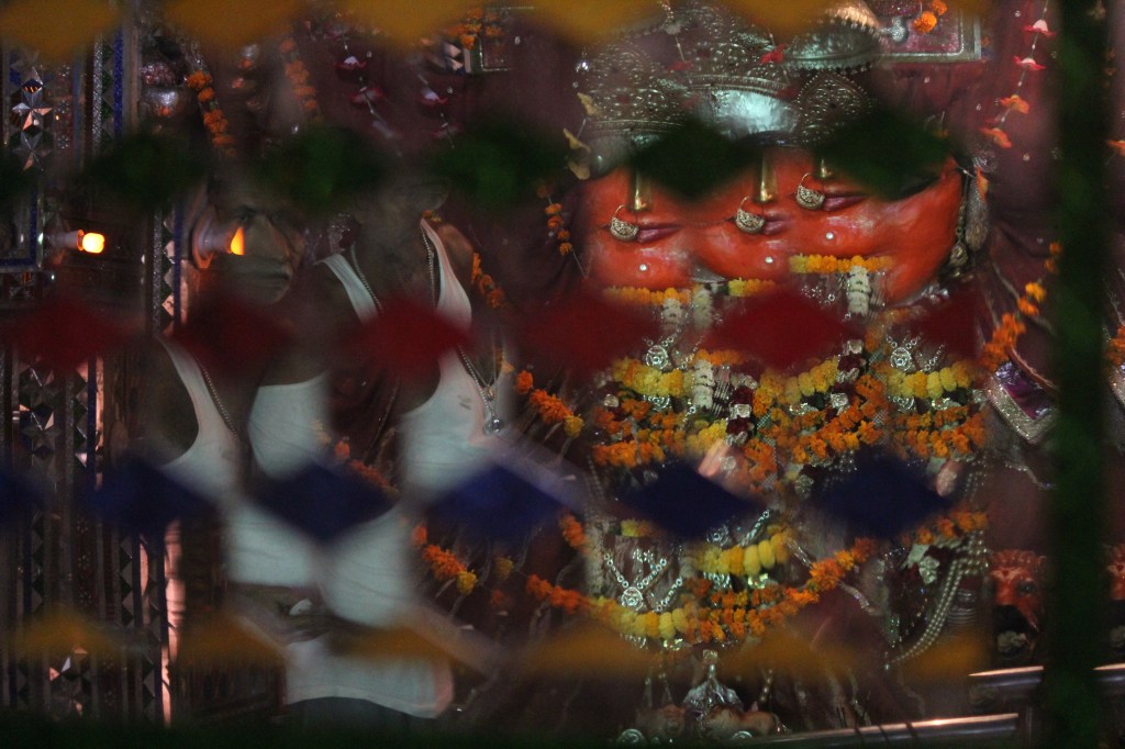 Gita-ja, or reading the Gita as Ouija / M and Mrs&nbsp;Hyde