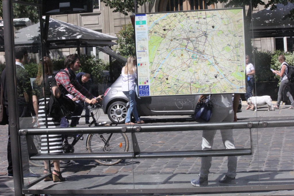 Parisian walkways, 09:19, 7th April&nbsp;2018